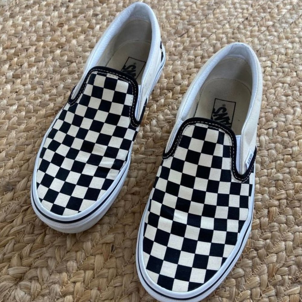 Women's Vans checkered slip ons - worn 2 times